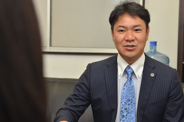 高宮弁護士